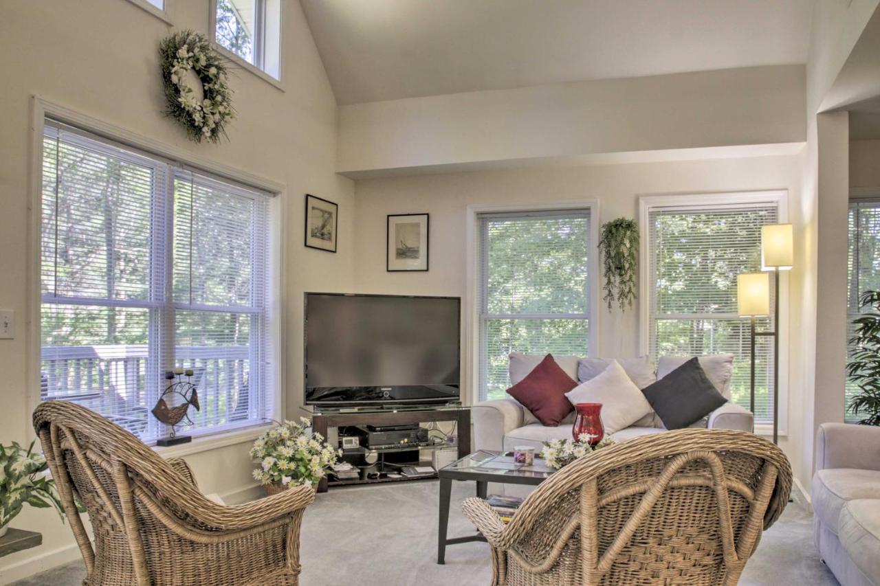 Spacious Home With Deck, Grill And Delaware River View Callicoon ภายนอก รูปภาพ
