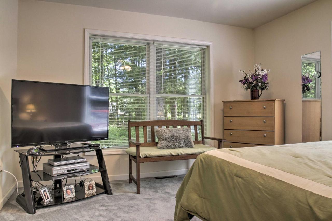 Spacious Home With Deck, Grill And Delaware River View Callicoon ภายนอก รูปภาพ